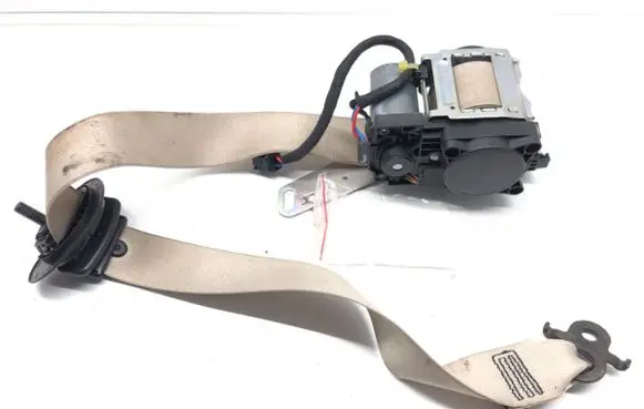 BMW 7 F01 F02 F03 F04 Front seatbelt