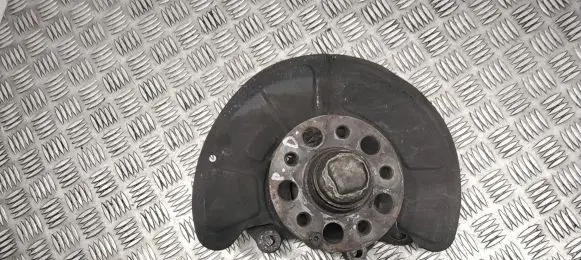 Mercedes-Benz E W212 Front wheel hub