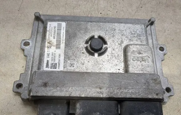 Citroen C3 Engine control unit/module V29035181A 132050637 9805895780
