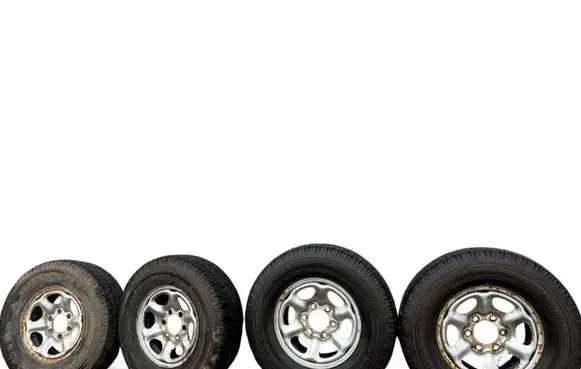 Nissan Patrol Y61 R15 alloy rim 