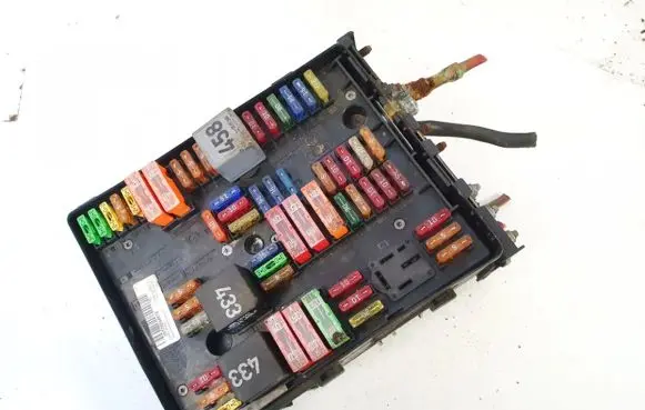 Skoda Octavia Mk2 (1Z) Fuse box set 0517529457e 0-1394932