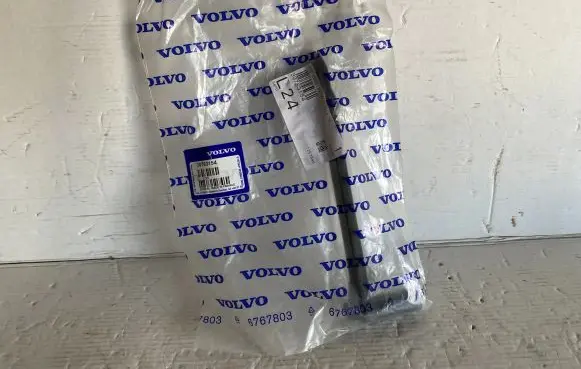 Volvo XC60 Headlight/headlamp mounting bracket 30763154