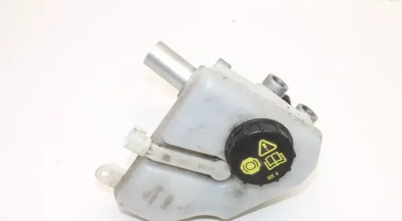Jaguar XE Master brake cylinder