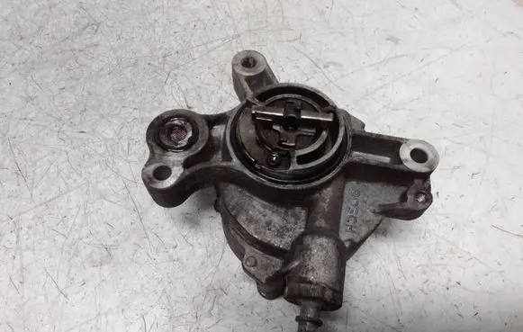 Volvo S40 Vacuum pump D1651C1 1610S