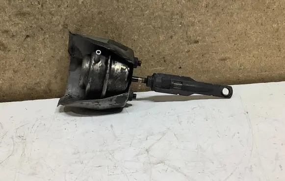 Ford Focus Turbo system vacuum part 7373483