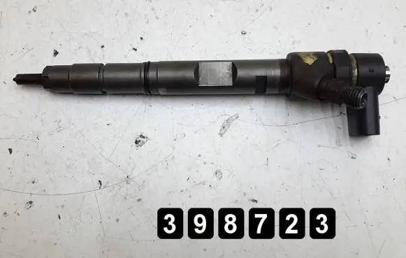 Audi A8 S8 D3 4E Fuel injector 0445110158