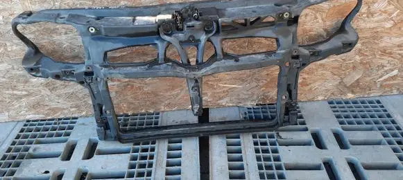Volkswagen Golf IV Radiator support slam panel