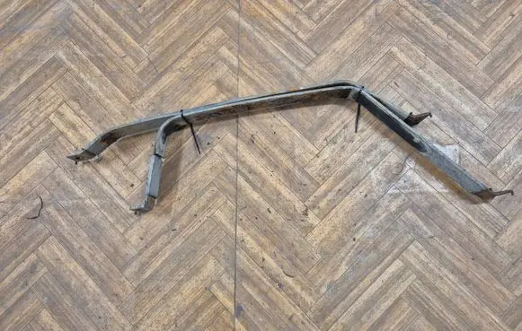 Honda CR-V Fuel tank mounting bracket 