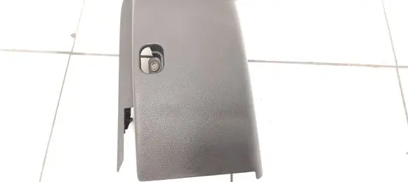 Steering wheel column trim
