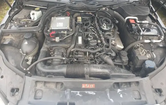 Mercedes-Benz C W204 Engine
