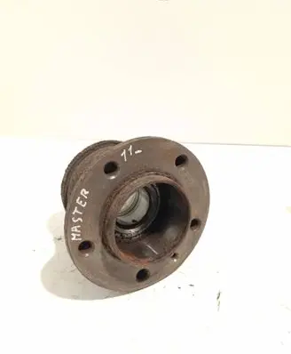 Rear wheel hub