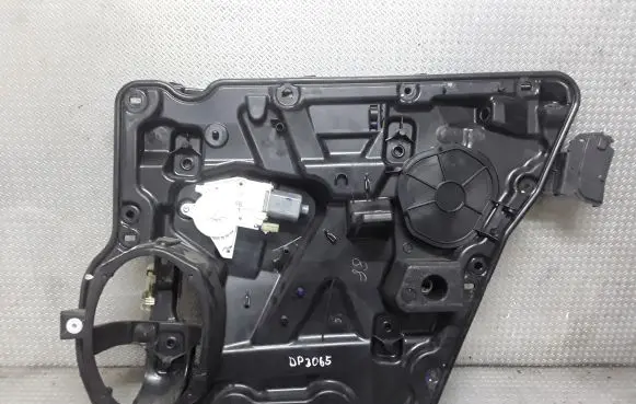 Dodge Journey Rear door window regulator with motor 965231102