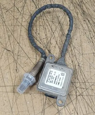 Mercedes-Benz E W212 Lambda probe sensor A0009053403