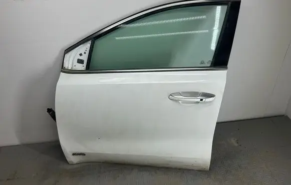KIA Sportage Front door 