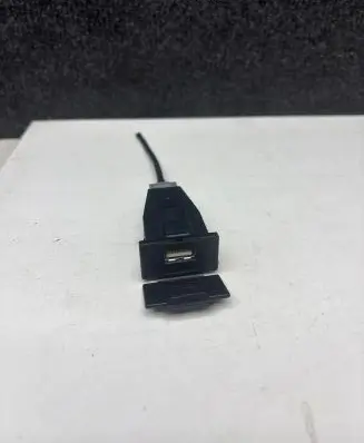 USB socket connector