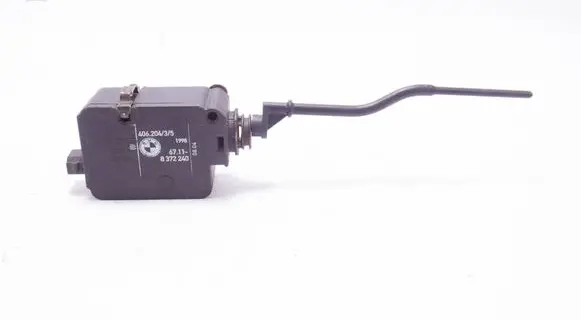 BMW X3 E83 Fuel tank cap lock motor 8372240 40620435