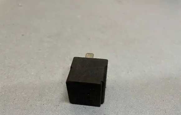 Opel Zafira B Other relay 13171831