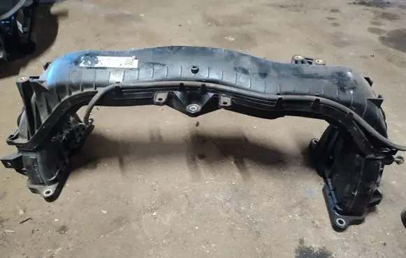 Subaru Outback Intake manifold