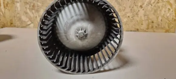 SsangYong Korando Heater fan/blower 40510339