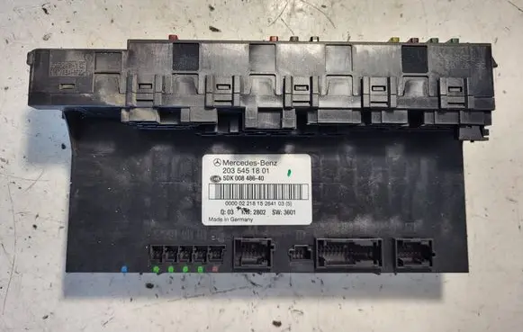 Mercedes-Benz C W203 Fuse module 2035451801 5DK00848640