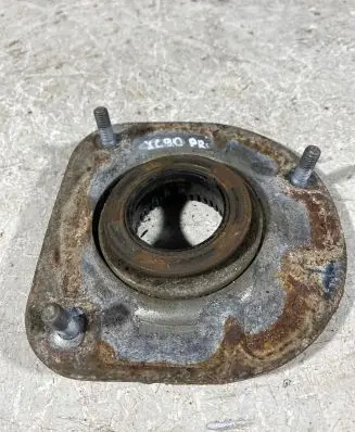 Volvo XC90 Coil spring mount 