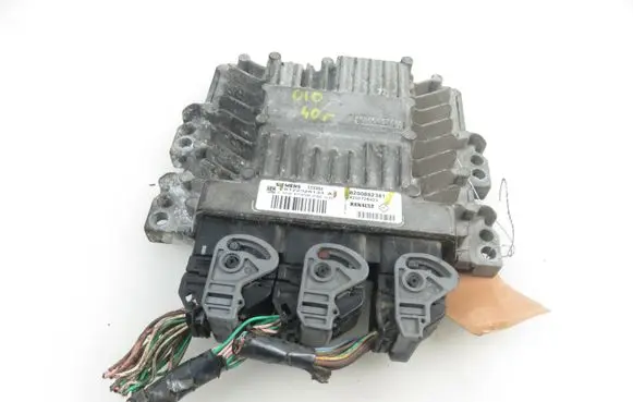 Renault Laguna III Engine control unit/module 8200882381 S122326133A 8200726923