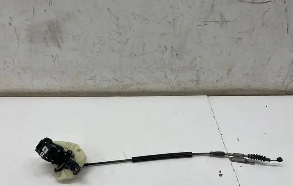 KIA Stinger Gear shift cable linkage J52007G17