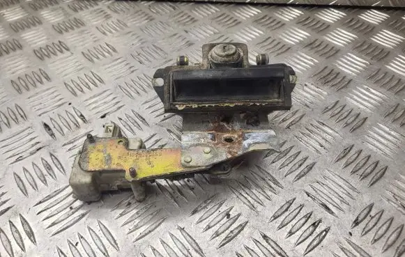 Skoda Octavia Mk1 (1U) Tailgate exterior lock 1U98275656