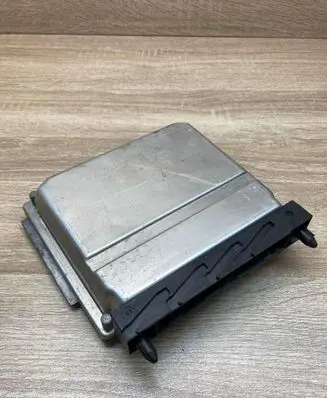 Volvo S80 Engine control unit/module ECU 08677708A 0281010319 Used