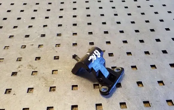 Volkswagen Polo IV 9N3 Tailgate/trunk/boot hinge