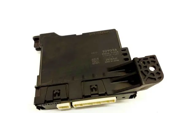 Toyota RAV 4 (XA40) Other devices 1778004501 8865042550