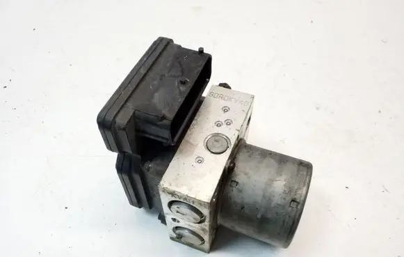KIA Sportage ABS Pump 589203U940 5WY7F43E