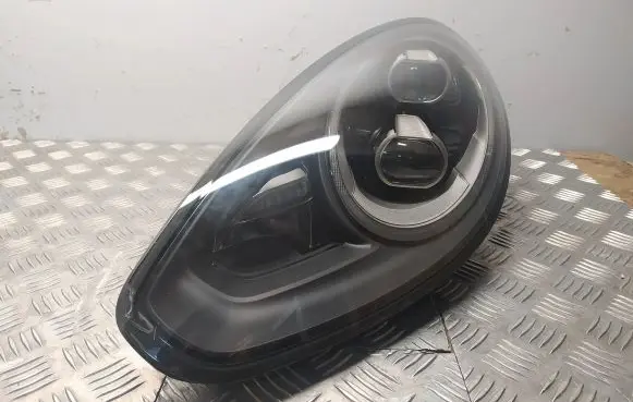 Porsche Panamera (970) Headlight/headlamp 97063197104