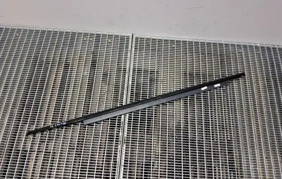 Audi A4 S4 B8 8K Front door glass trim molding 8K0853283M