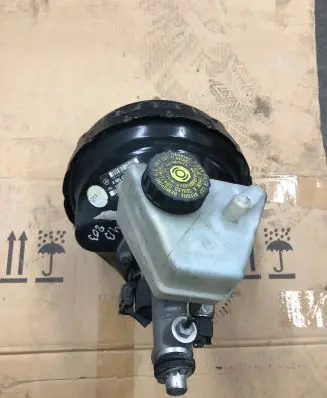 Mercedes-Benz CLC CL203 Brake booster A0054304730 03784920014