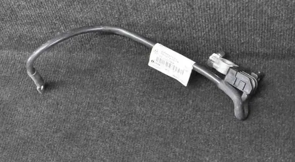 Volkswagen Jetta VI Negative earth cable (battery) 5C0915181A