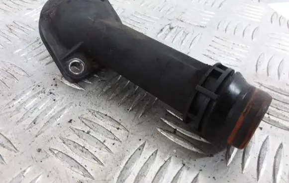 Audi A4 S4 B5 8D Thermostat/thermostat housing 038121121B 06B121121