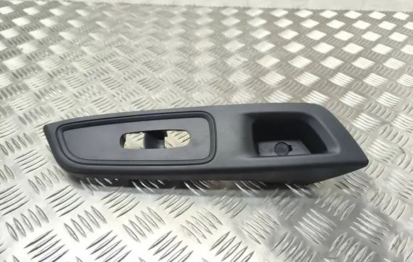 Nissan Micra K14 Other front door trim element 
