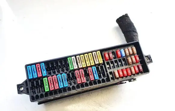 Seat Ibiza IV (6J,6P) Fuse box set 63593576
