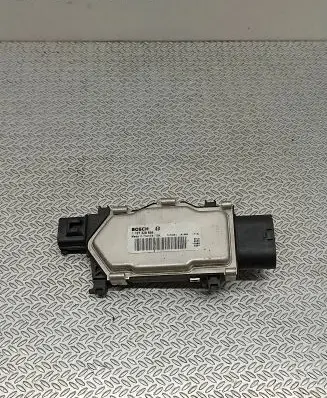 Mercedes-Benz GLA W156 X156 Fan control module 1137328656