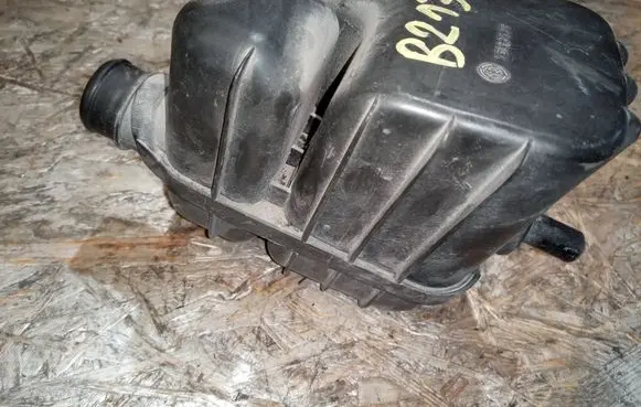 Alfa Romeo 159 Intake resonator 55193539 51770155