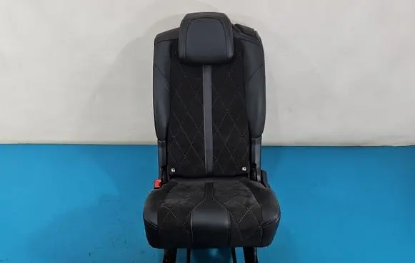 Peugeot 5008 II Second row seats IMPRK1598738