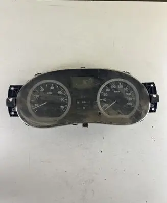 Dacia Logan I Speedometer (instrument cluster) 216774992 8200377730