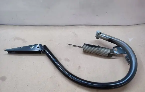 Mercedes-Benz E W212 Tailgate/trunk/boot hinge