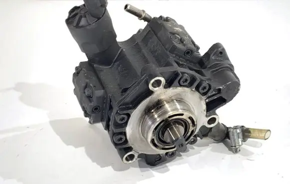 Peugeot 407 Fuel injection high pressure pump 9688153080