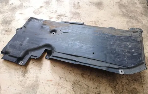 Mercedes-Benz A W169 Center/middle under tray cover A1695201123