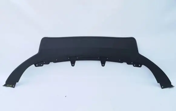 Front bumper lip