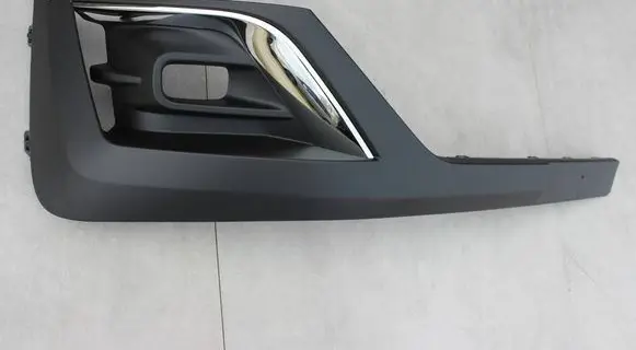 Renault Trafic III (X82) Front bumper lower grill 261A39991R