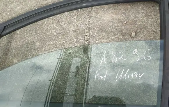 Fiat Ulysse Front door window glass four-door
