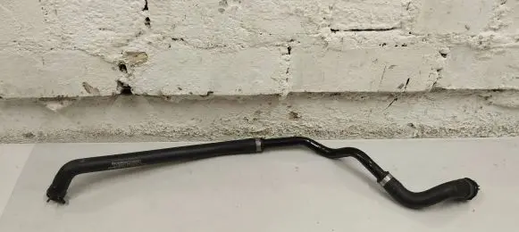 Mercedes-Benz GLE (W166 - C292) Engine coolant pipe/hose A1665004000